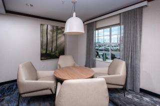 Fairfield Inn and Suites by Marriott New Bedford - New Bedford - 6