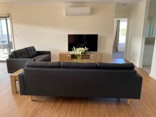 Seaview on Terry Court - Kingscote - 7