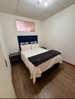 Colosseum Apartment Blue CBD JHB - 5