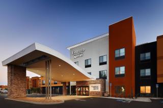 Fairfield Inn & Suites by Marriott Fresno Yosemite International Airport - Fresno - 7