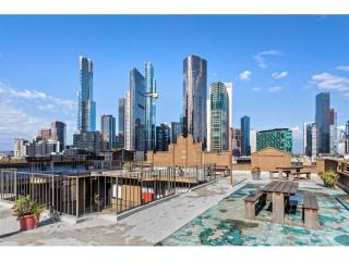 510 Lovely Central Super Cosy Studio Heart CBD - 4