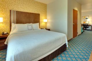Fairfield Inn & Suites by Marriott San Francisco Airport - Millbrae - 4