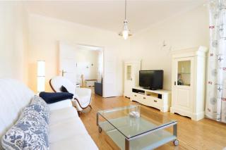 Appartement & Ferienwohnungen Thiess - Rostock - 3