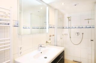 Appartement & Ferienwohnungen Thiess - Rostock - 8