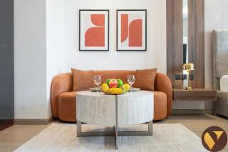 Residence with Direct Marina Mall Access and Stunning Views - 5