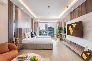 Residence with Direct Marina Mall Access and Stunning Views - 0