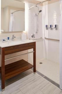 Four Points by Sheraton Detroit Novi - Novi - 3