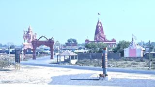 The Sky Comfort Hotel Mahi - 3