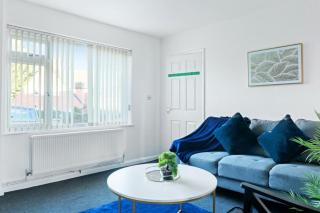 The Comfort Cove 3BR with Bubbling Hot Tub - Nottingham - 8