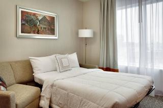 Fairfield Inn & Suites by Marriott Springfield North - Springfield - 1