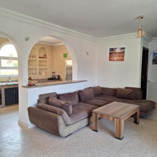 Azure Horizon Villa Club evasion - 1