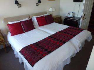 Royal Hotel (Adults Only) - 1