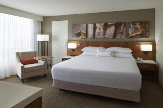 Delta Hotels by Marriott Toronto Airport & Conference Centre - 1