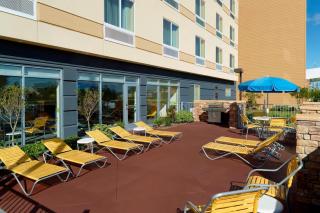 Fairfield Inn & Suites by Marriott Fayetteville North - Fayetteville - 7
