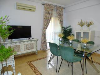 Ideal apartamento para familias, a pasos de la estación de tren - Seville - 0