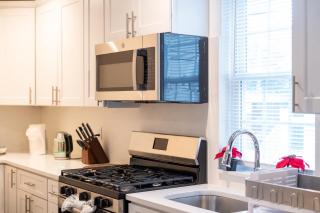 30-1 4BR Boston - Comfortable Apt near MBTA - Boston - 1