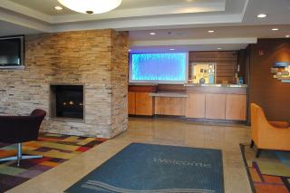 Fairfield Inn & Suites Indianapolis East - Indianápolis - 1