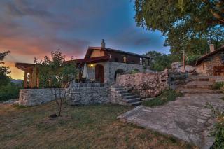 Royal Villa Ana - Cetinje - 9