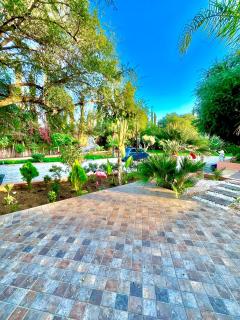 Villa blanche piscine chauffée - 3