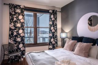 Condo overlooking Lac Superieur & mountain views - 7