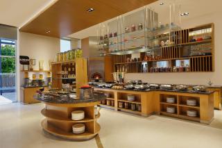 Four Points by Sheraton Hotel and Serviced Apartments Pune - Poona - 7