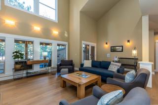Charming Forest Retreat - Steps from the Deschutes River Trail - Bend - 3