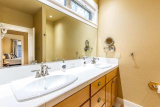 Charming Forest Retreat - Steps from the Deschutes River Trail - 2