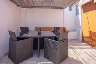 Family-Friendly Villa with Private Pool & Rooftop Oasis - Alvor - 2