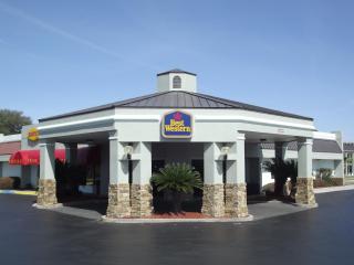 Ramada by Wyndham Savannah Gateway - Savannah - 2