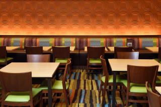 Fairfield Inn & Suites by Marriott Omaha West - Omaha - 4