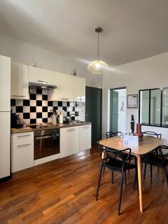 "Le Charleville", Superbe appartement, gare de Nevers, service premium by PRIMO C0NCIERGERIE - 9