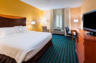 Fairfield Inn and Suites St Petersburg Clearwater - Clearwater - 4