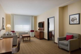 Four Points by Sheraton Portland East - 7