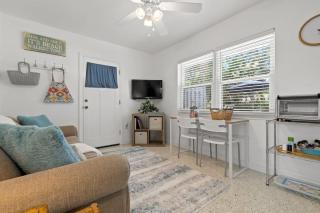 Siesta Keys Neighbor 5min to Beach - Entire Suite Apartment - Sarasota - 1