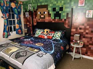Game Night Suite at Jiminy Peak Ski OnOff Sleeps 4 - Hancock - 6