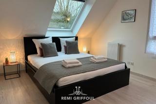 Les 4 éléments 4 Balcony Elevator & Private Parking Sleeps 4 - 8