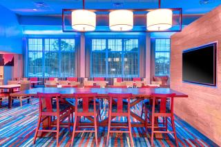 Fairfield Inn & Suites by Marriott Cape Cod Hyannis - 1