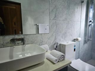 Colombo Comfort Suites - Sri Jayewardenepura Kotte - 8