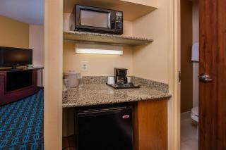 Fairfield Inn Dulles Airport Chantilly - 1