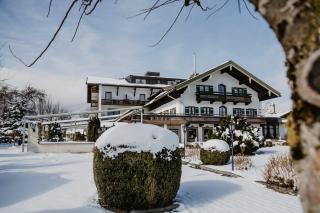 Weßner Hof Landhotel & Restaurant - Marquartstein - 0
