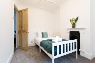 Cosy House - Stanstead Airport - 7