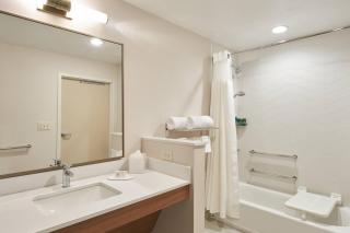 Fairfield Inn & Suites Vero Beach - Vero Beach - 1