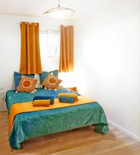 Appartement jacuzzi privé à 3 minutes cité médiévale - 8