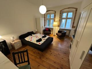 Typical Altbau in the heart of Berlin Wedding - Berlino - 0