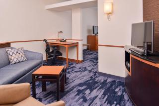 Fairfield Inn & Suites Raleigh-Durham Airport/Brier Creek - Durham - 1