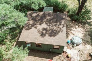 Bee-happy rustic cabin - 4
