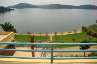 PALEGA BEACH INN - - 8