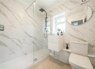 Bright Newly Refurbished Apartment - Londra - 9