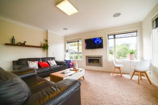 Ohana Tekapo Vista - 3BR Hot Tub & Stunning Views - Lake Tekapo - 4