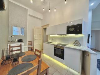 Trendy spacious, parking, downtown, ruin pubs! - Budapest - 7
